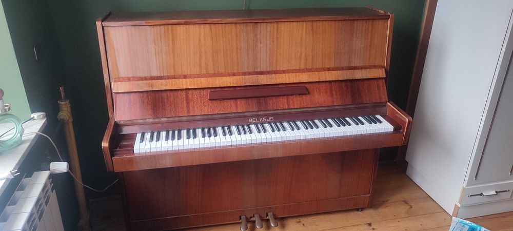 Sprzedam bardzo tanio pianino Belarus