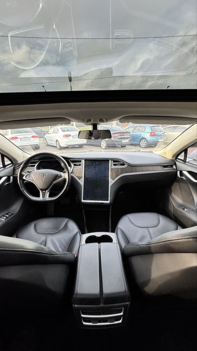 Європейська Tesla Model Тесла Модель S 2014р. 85 кВт 7 місць Запас 440