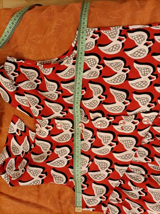 Zwiewna rozkloszowana sukienka 152/158