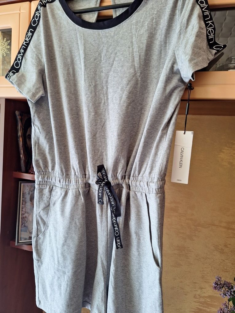 Calvin klein kombinezon XL