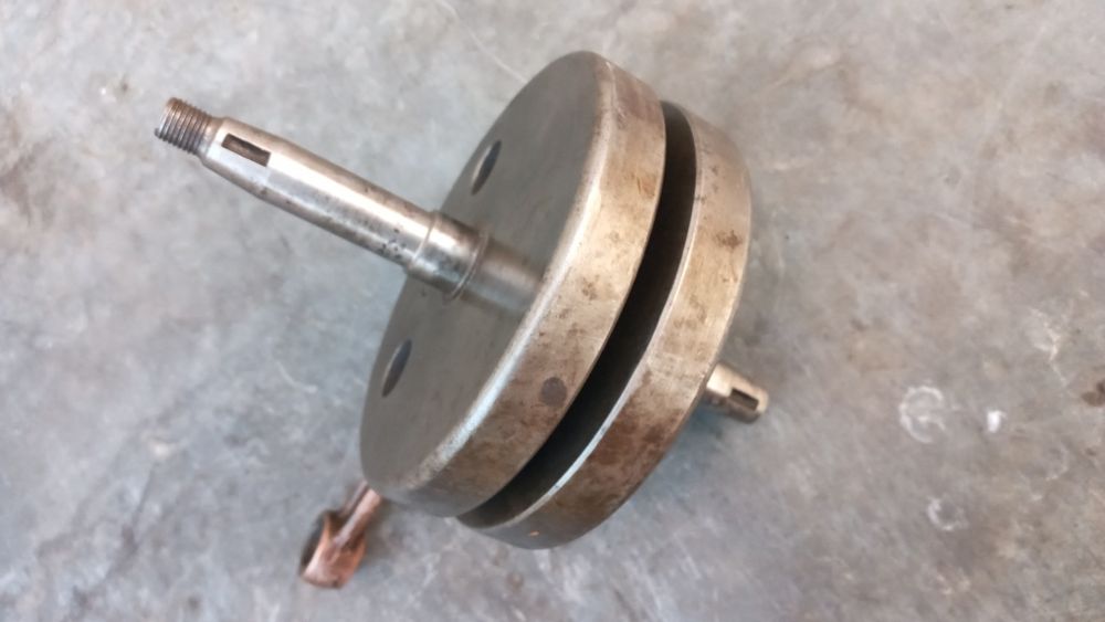 Коленвал. Минск 12 и 6 вольт.