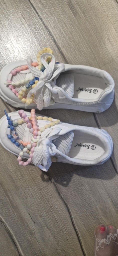 Lekkie damskie buty r 39