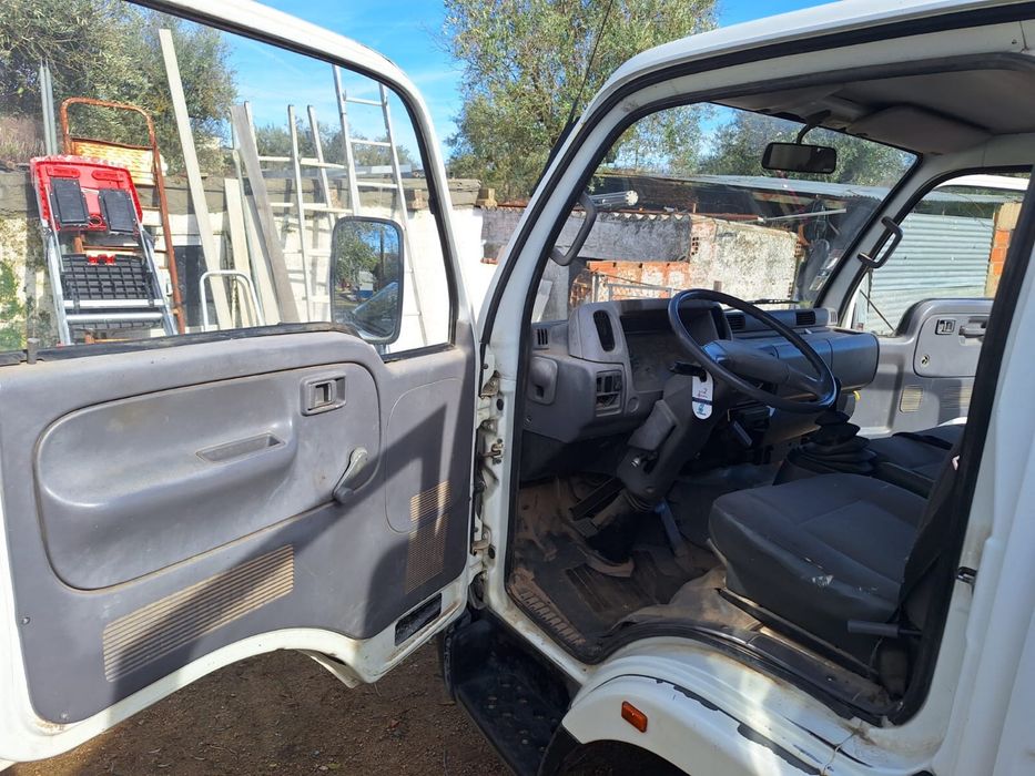 Carrinha caixa aberta 6 lugares