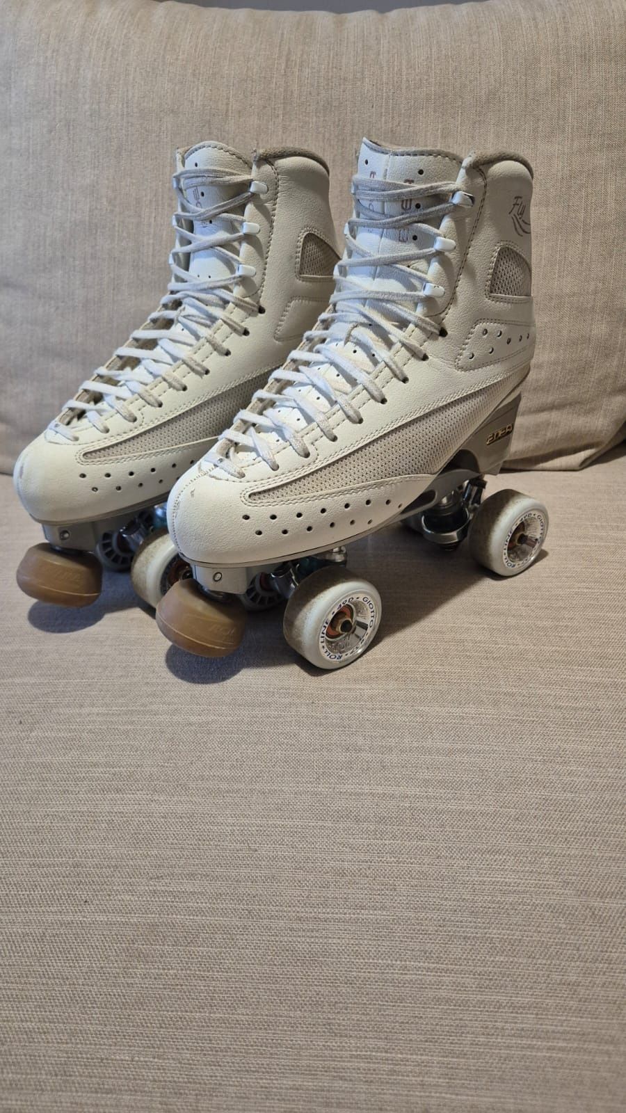 Patins de competição  bota edea fly n. 265 e chassi energy