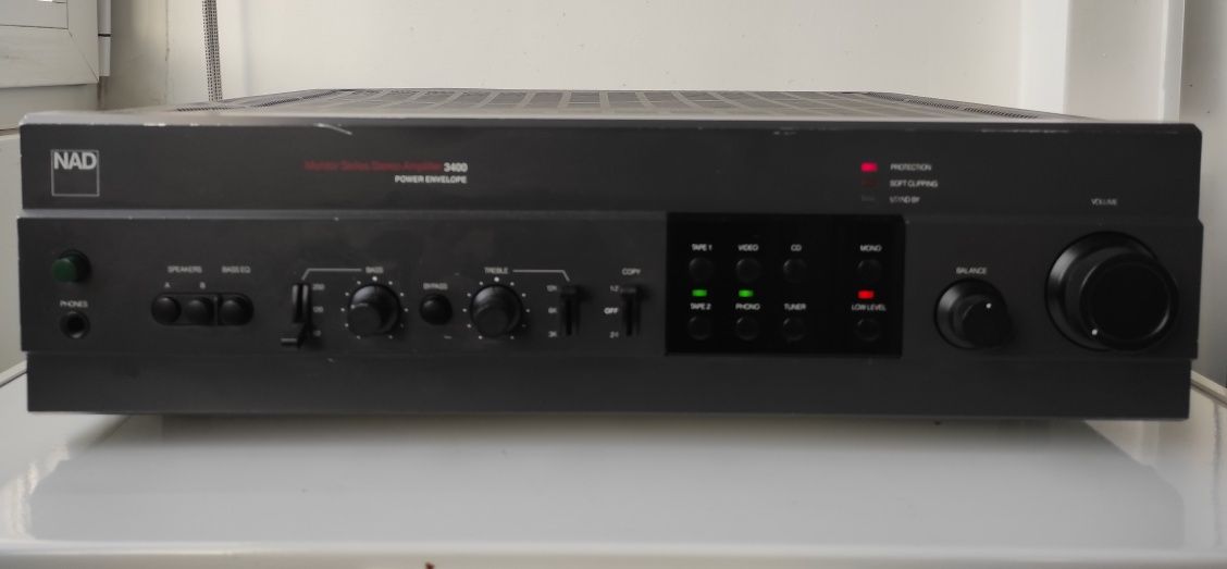 Amplificador Nad 3400 PE -Avaria