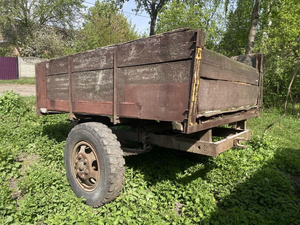Прицеп тракторний