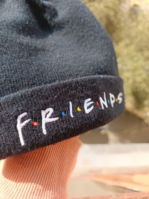 Czapka Zimowa Beanie F.R.I.E.N.D.S Sinsay Haft