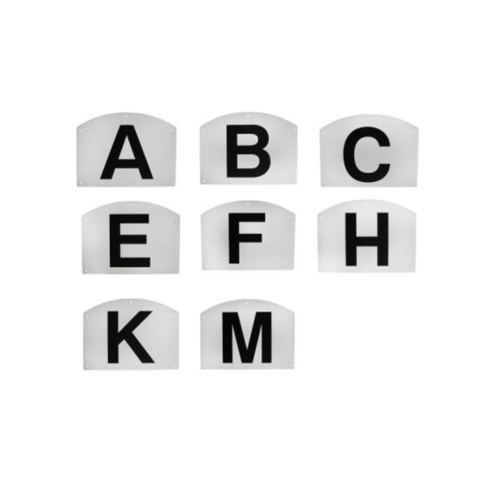 Plastikowe litery na czworobok. 8szt :A,B,C,E,F,H,K,M