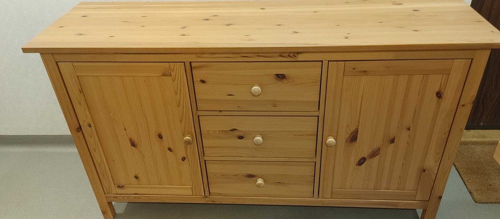 Szafa IKEA LEKSVIK-drewno-HEMNES-FREDERICA-regal-witryna Hemnes