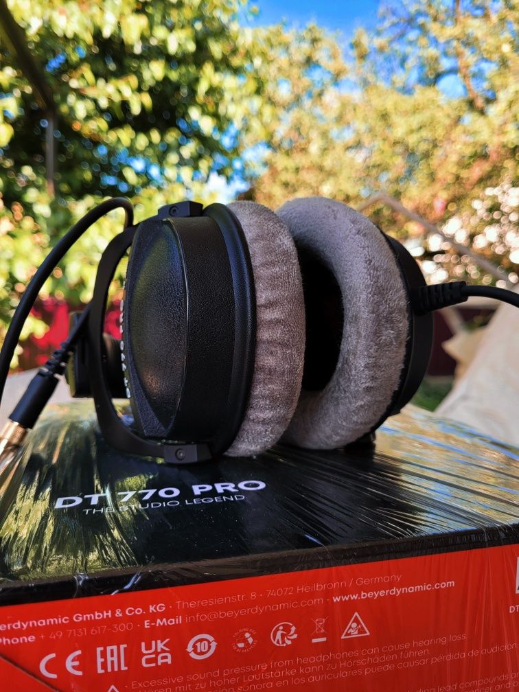 Навушники Beyerdynamic DT770 Pro 80OM ,студійні професійні,в ідеалі!
