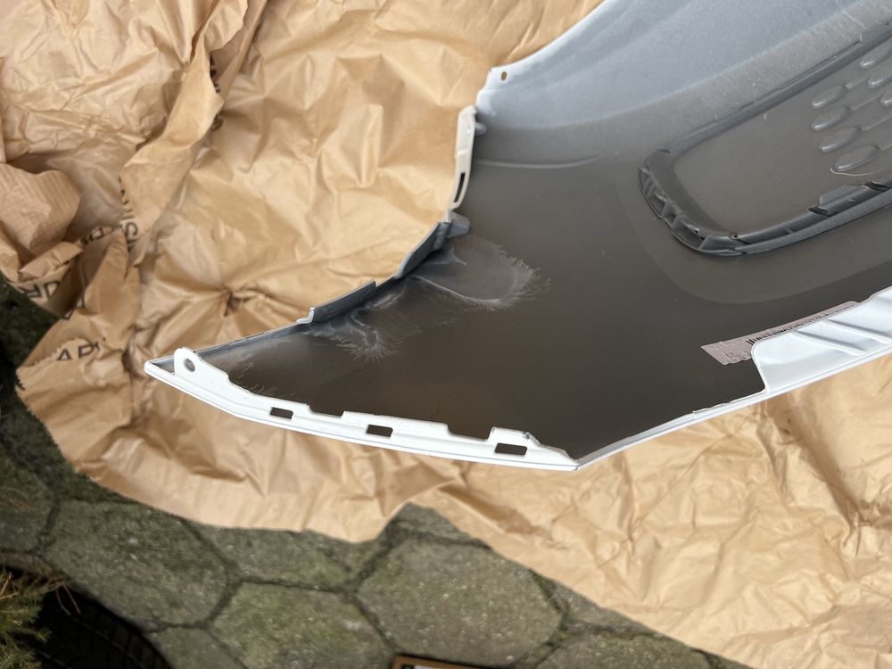 Zderzak przód VW Caddy 2K7 PDC radar ładny