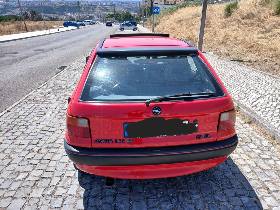 Opel Astra GT 1.4