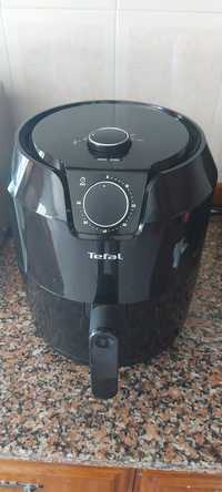 Air Fryer Tefal EY201815 praticamente nova