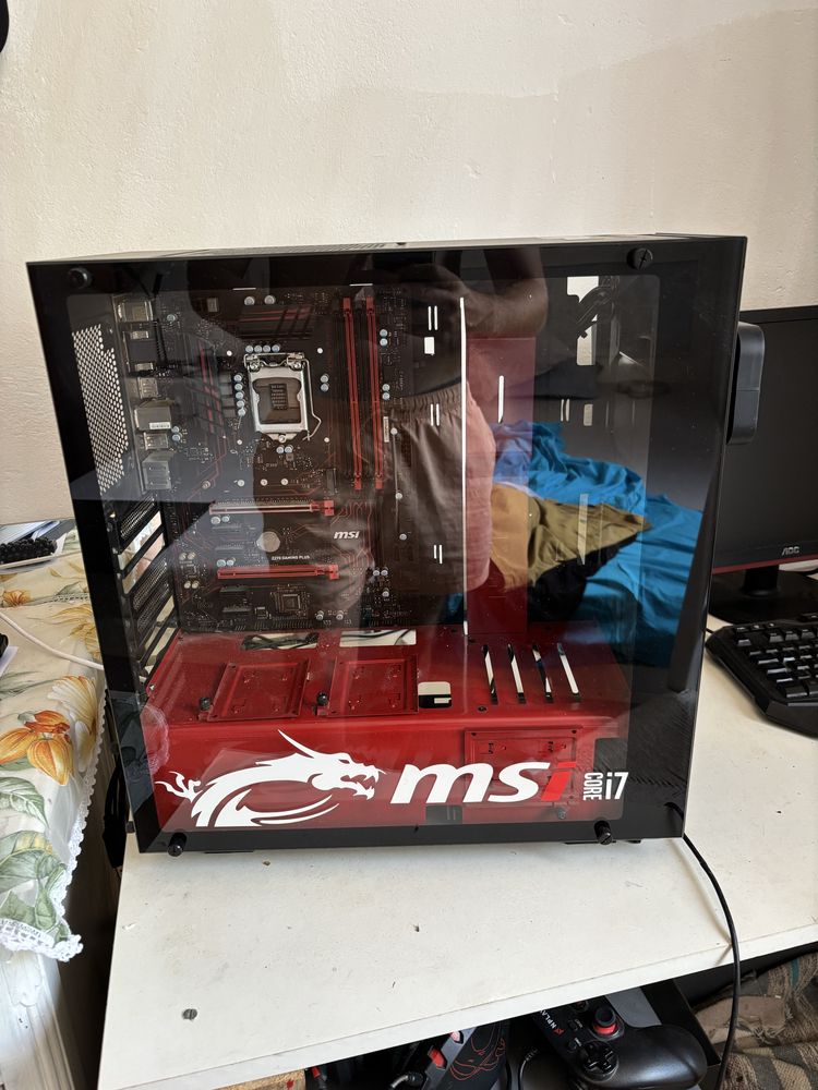 Caixa ATX marca NZXT