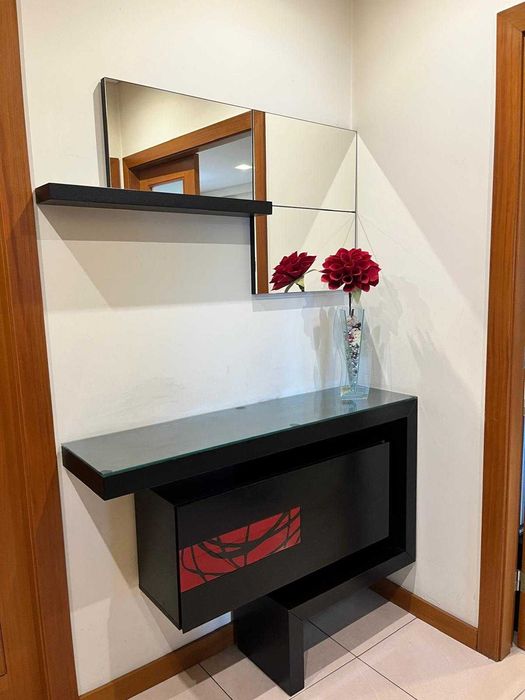 Móvel de entrada com espelho e sapateira 120x30cm