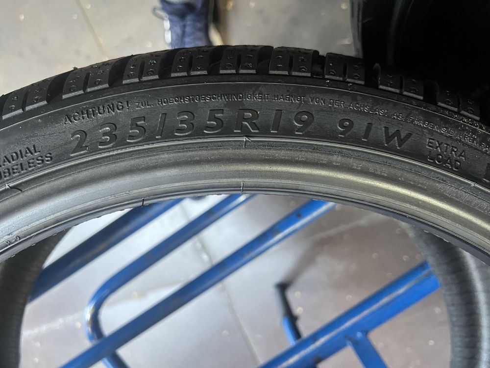 295/30/19+235/35/19 R19 Dunlop Winter Sport 3D 4шт нові зима