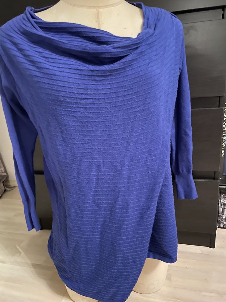 Sweter asymetryczny Lara Fabio