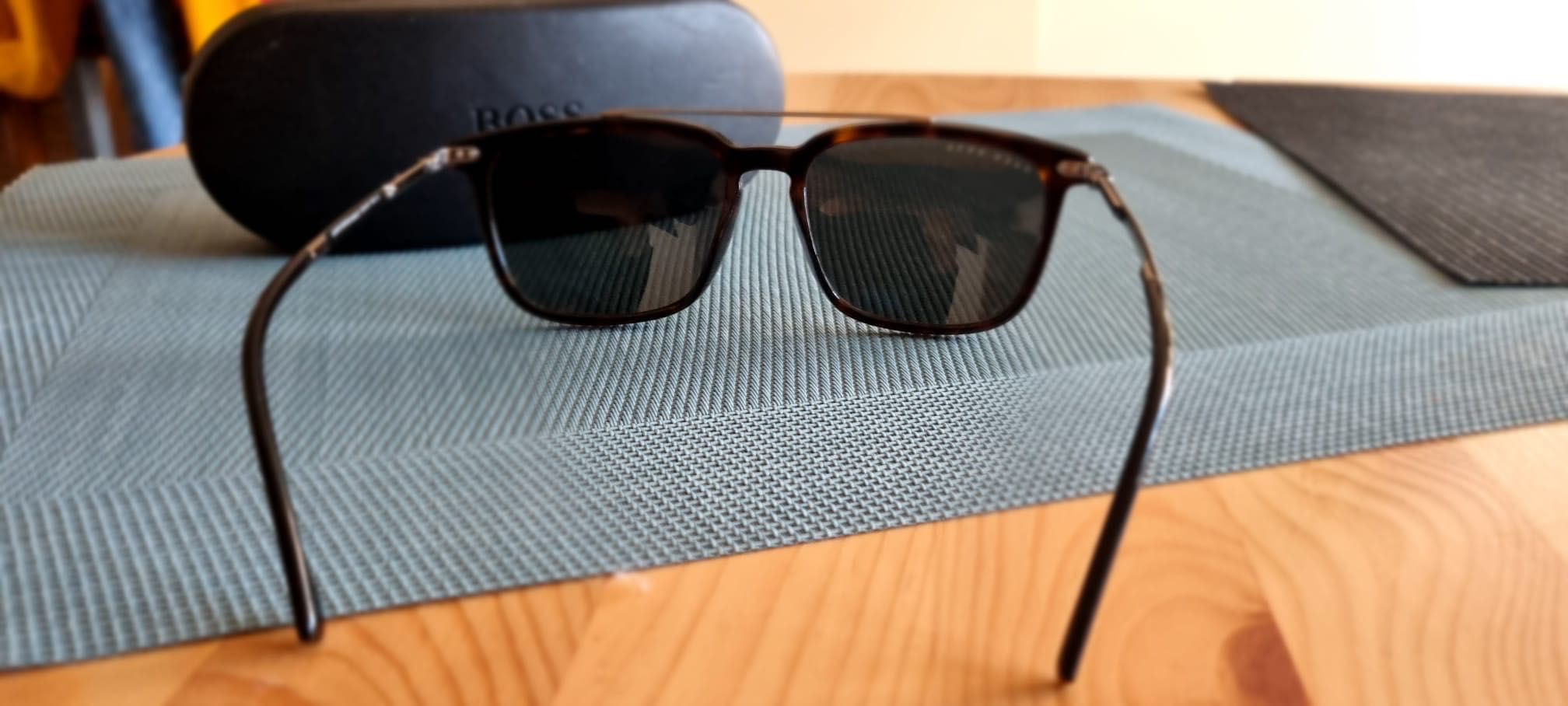 Hugo Boss okulary przeciwsłoneczne 55cm 086QT ES3