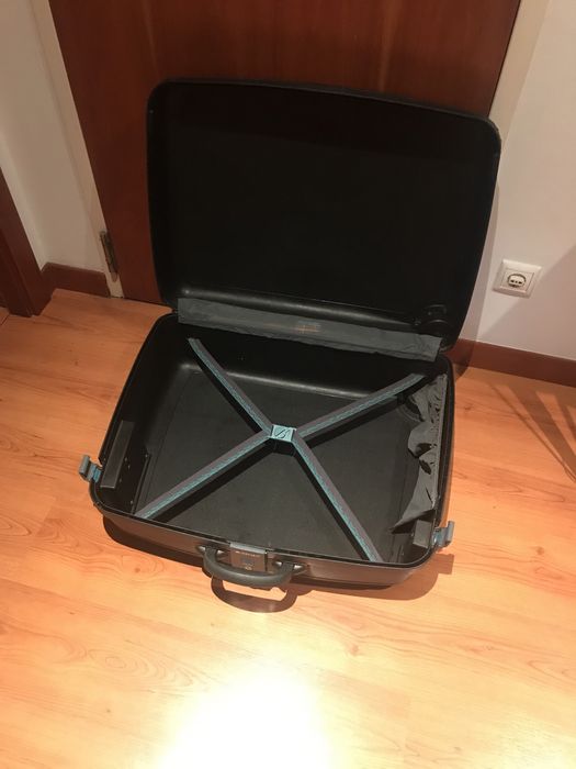 Delsey tamanho grande