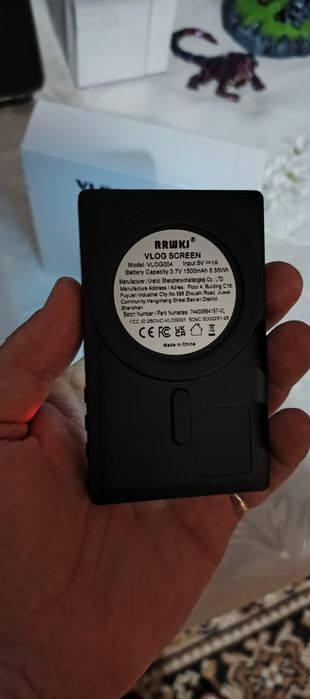 Беспроводной екран для селфи с основной камеры