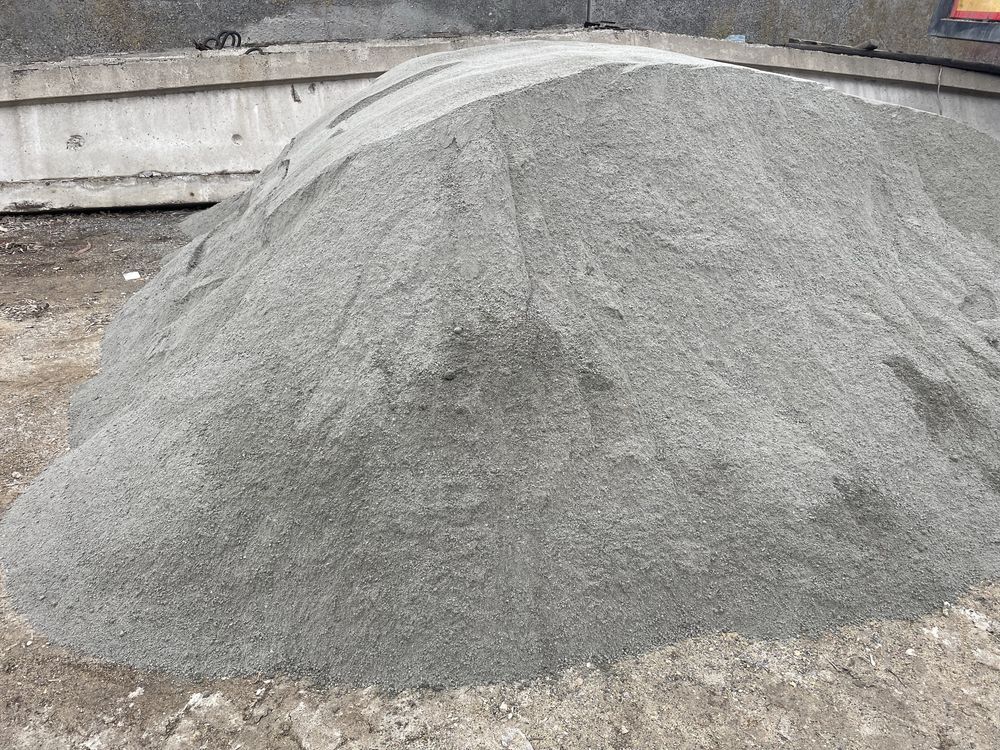 Цемент, песок, отсев, кирпич б/у, огнеупорный кирпич