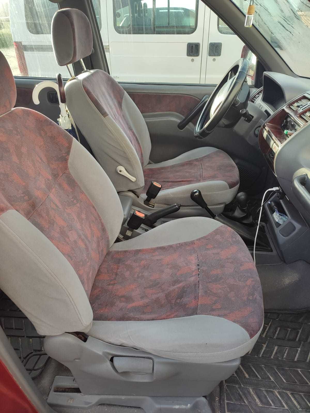 Nissan Terrano II 7lugares