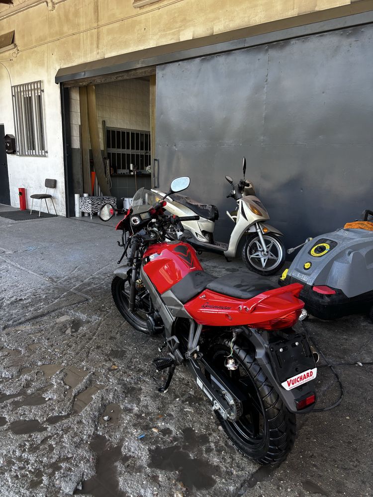 Motor kymco quannon 125