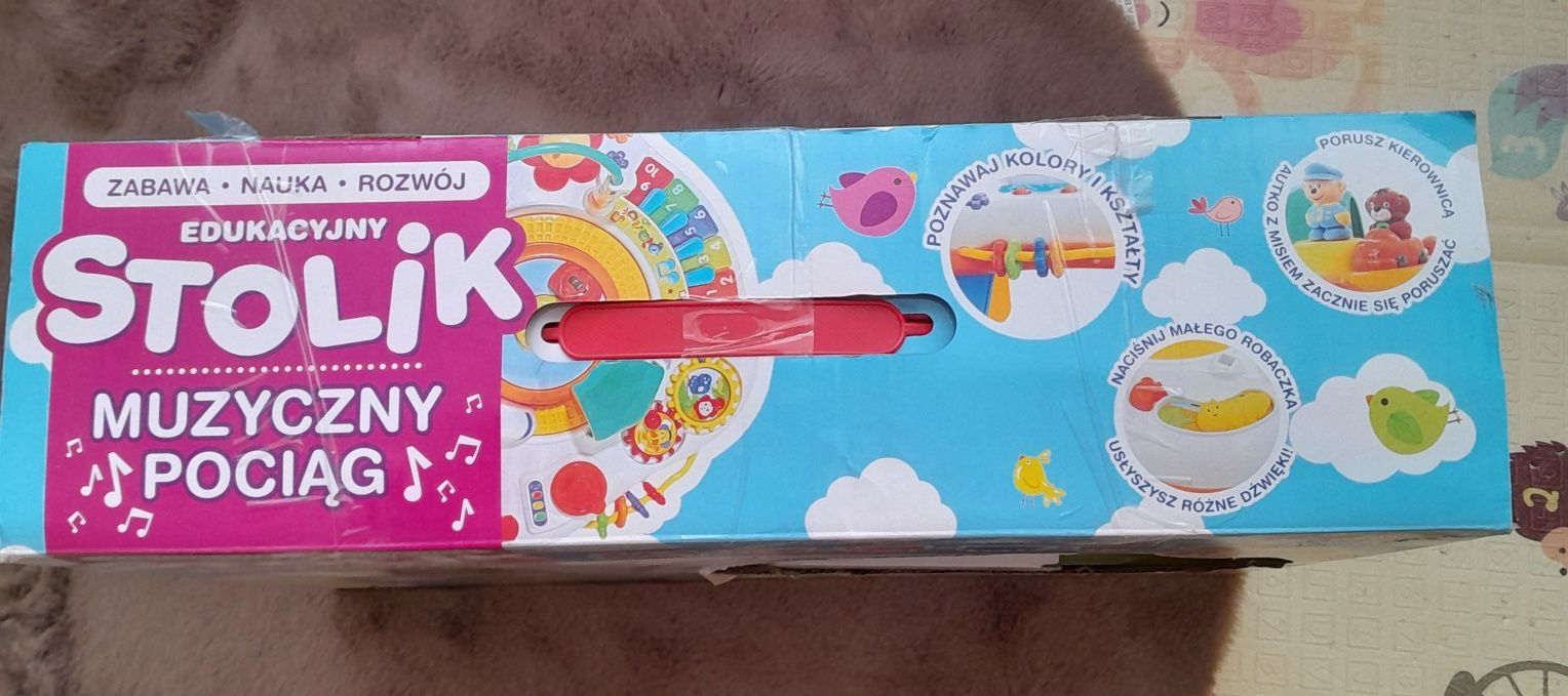 Interaktywny muzyczny stolik z pociągiem