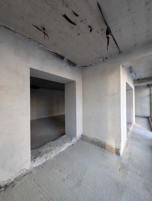 Комерція під бізнес у готовому будинку.