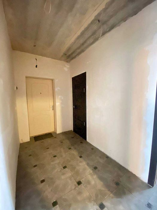 2-х кімнатна квартира в цегляному газовому будинку Старицького/Ріхтера