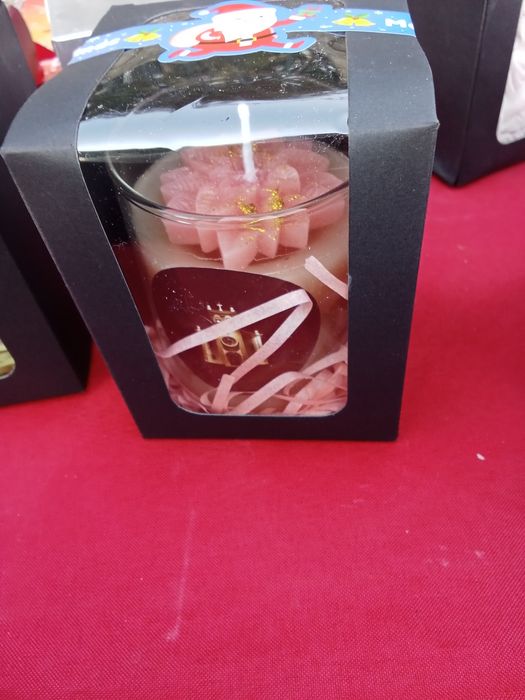 Velas com cheiro.Artigos de natal.Vendemos  e mandamos à cobrança.