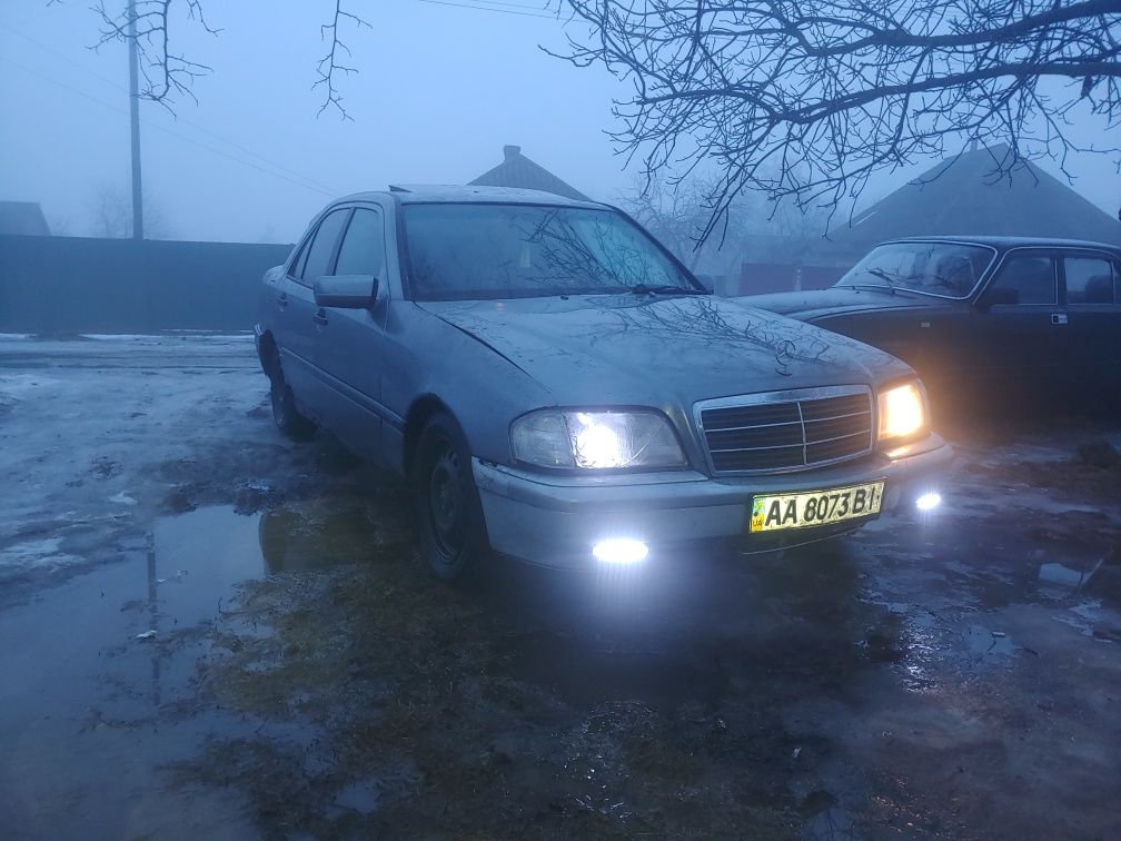 Продам-обмен Mercedes-Benz W202 C200