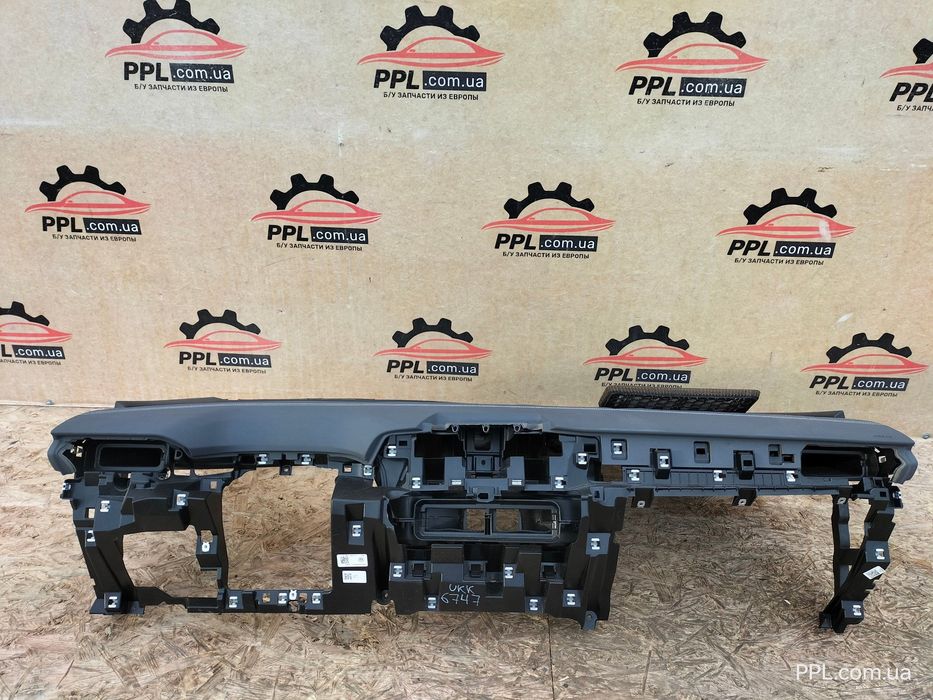 VW ID.4 ID4 2020- торпедо консоль передняя панель 11K857003A