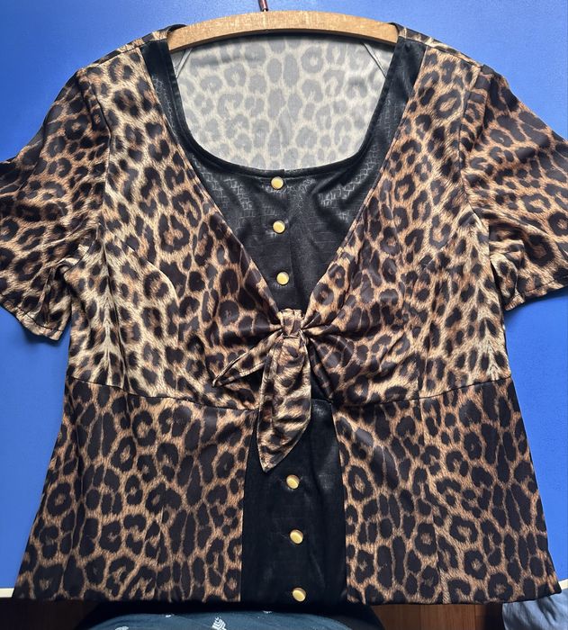 Сукня з леопардовим принтом