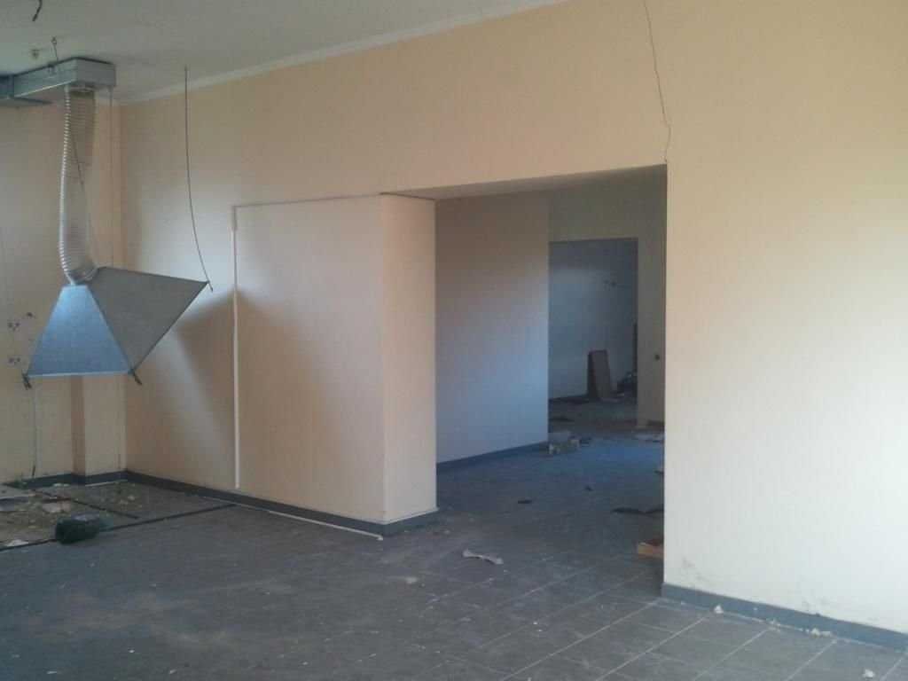 Нежила будівля 146 м2 Чернігівська обл., с.Радянська Слобода  10 000$
