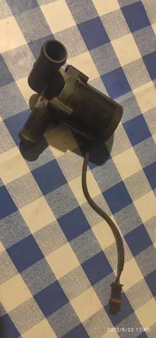 Pompa wody Webasto BMW E39 E38 E46 E60, rover 75 , peugeot 807,citroen