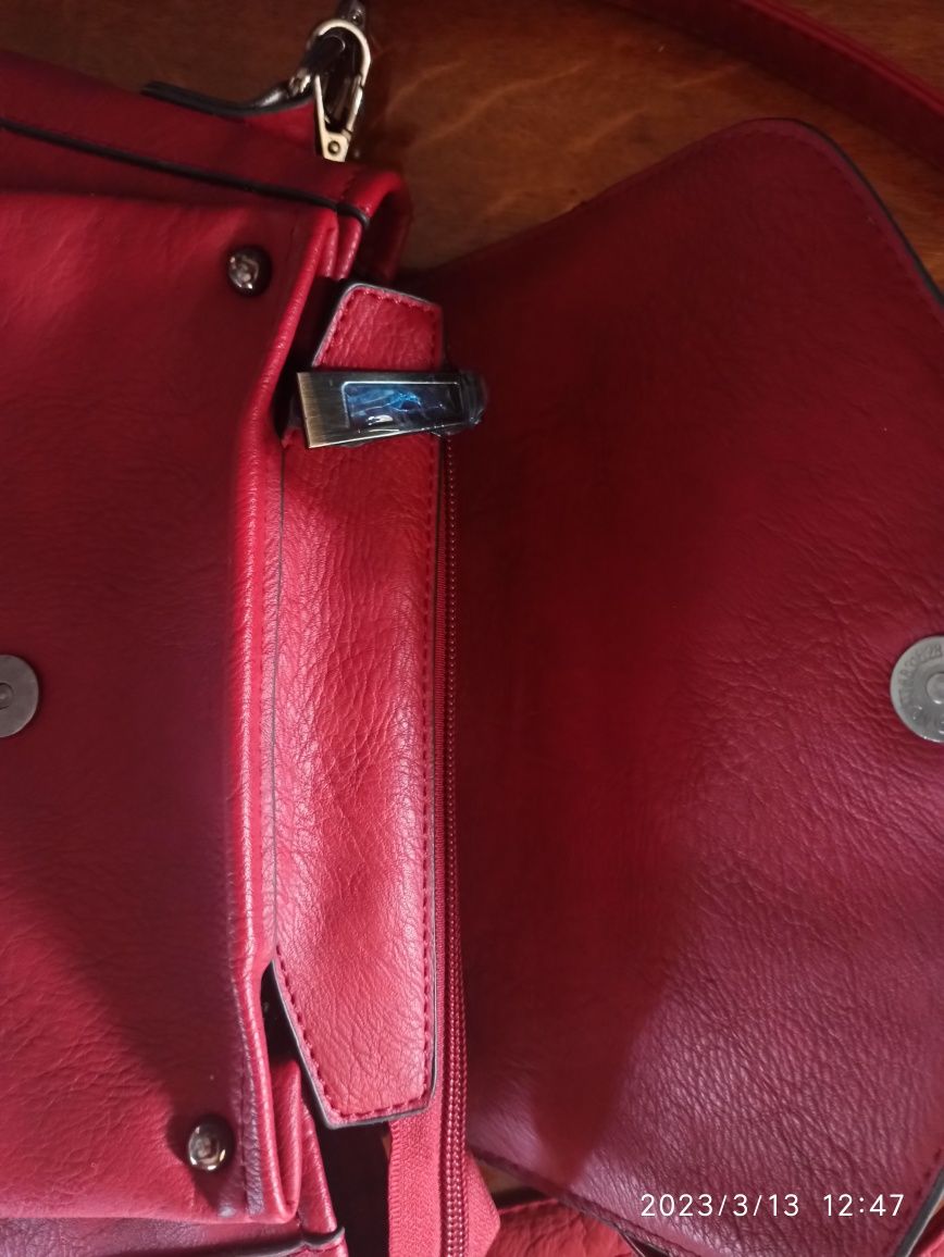 Жіноча сумка бордо з якісної екошкіри