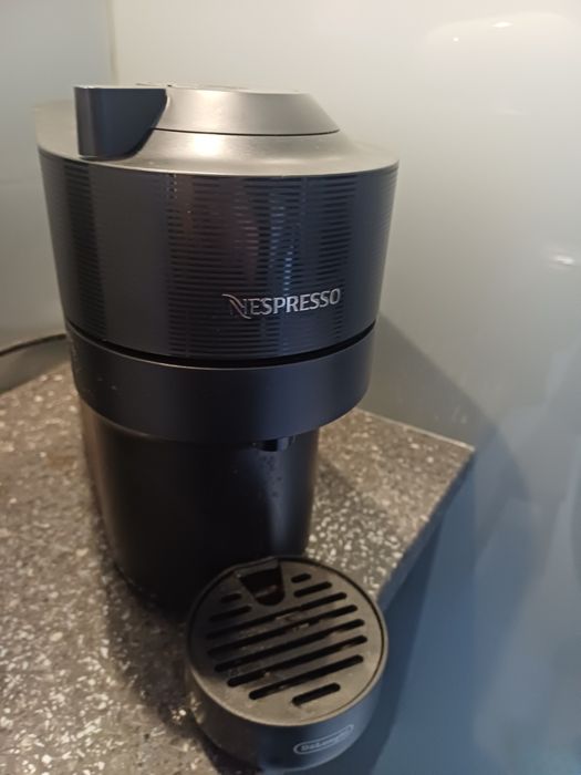 Máquina de cafe DELONGHI Vertuo Pop em preto