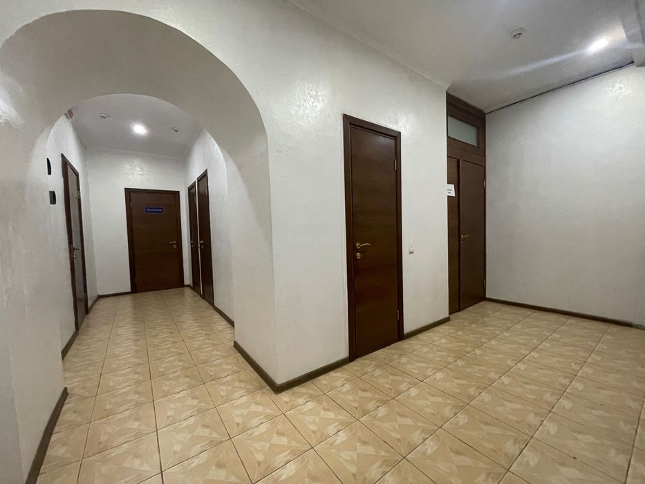 Оренда приміщення Фасад 194кв м р-н Верхня Польова