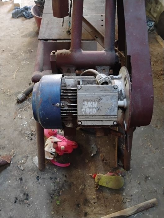 Przecinarka stołowa gumówka piła do metalu .