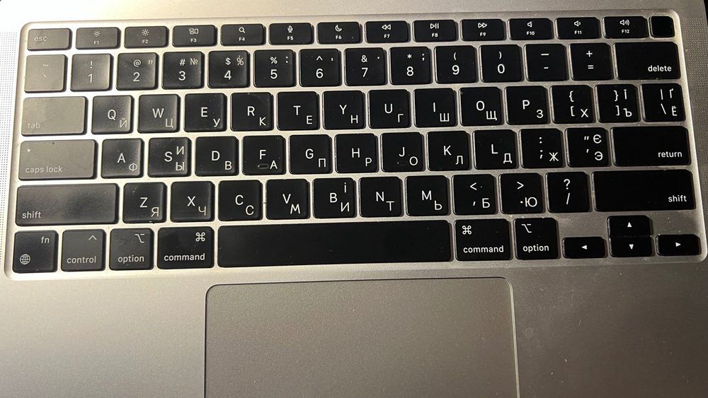 MacBook Air M1 8/512