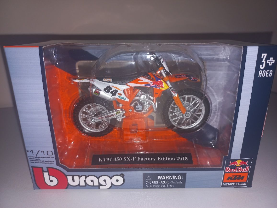 Bburago Red Bull KTM 450 SX-F Factory Edition (2018). Skala 1:18