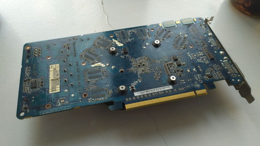 Відеокарта ASUS GeForce 9800 GT 1GB