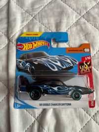 hot wheels dodge charger daytona 69' 1:64