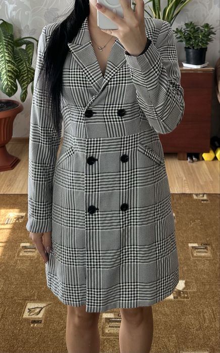 Сукня піджак в гарному стані