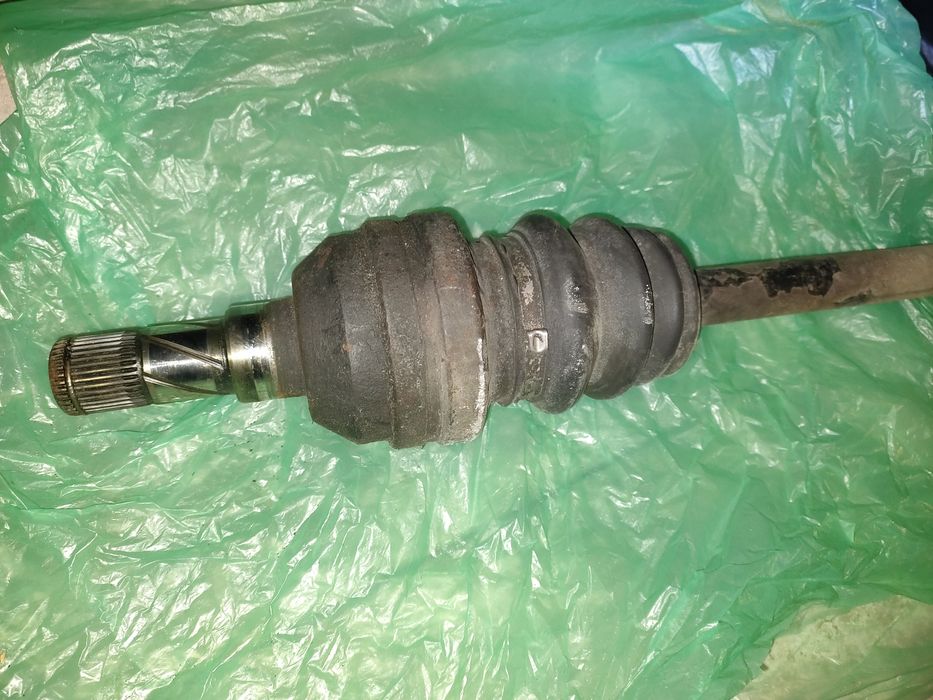 Шрус на Деоо нубіру правий.