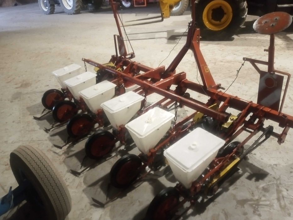 Siewnik do buraków gama 5 nowy typ