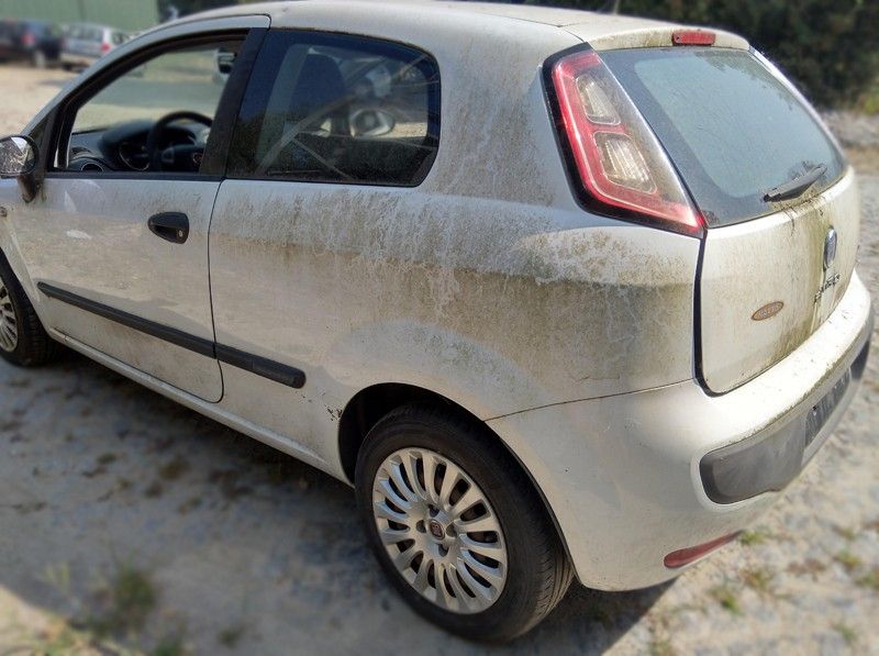 Fiat Punto EVO 1.3MultiJet 75cv (3PORTAS) -  - Para Peças