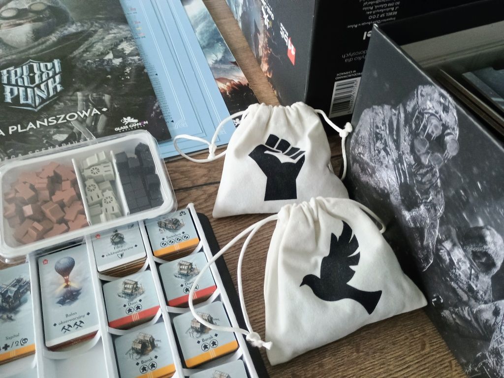 Frostpunk + dodatek pionierzy