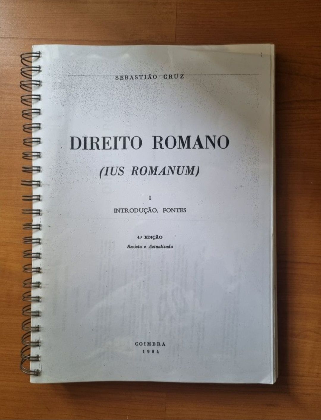 Vendo livro de direito romano